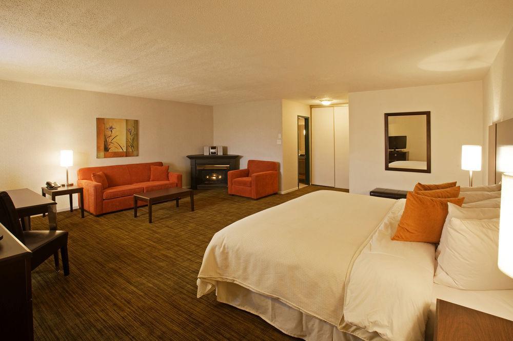 Quality Inn & Suites マタン エクステリア 写真