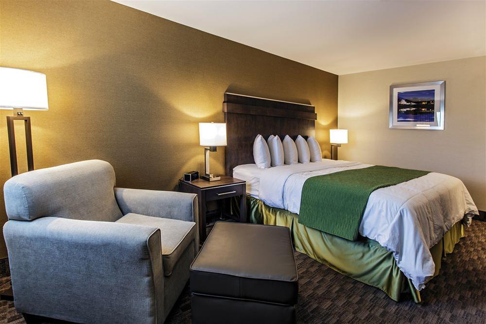 Quality Inn & Suites マタン エクステリア 写真