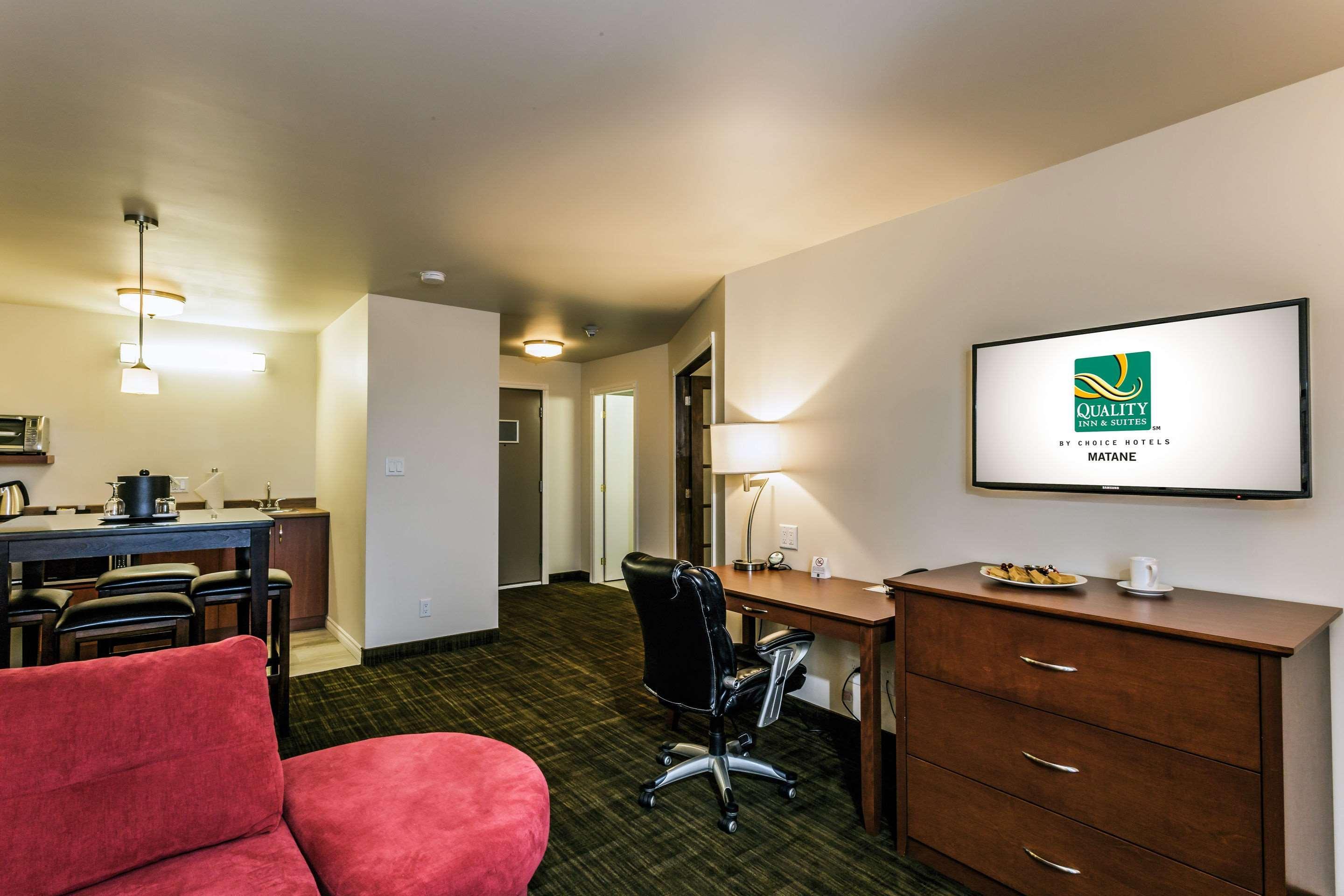 Quality Inn & Suites マタン エクステリア 写真