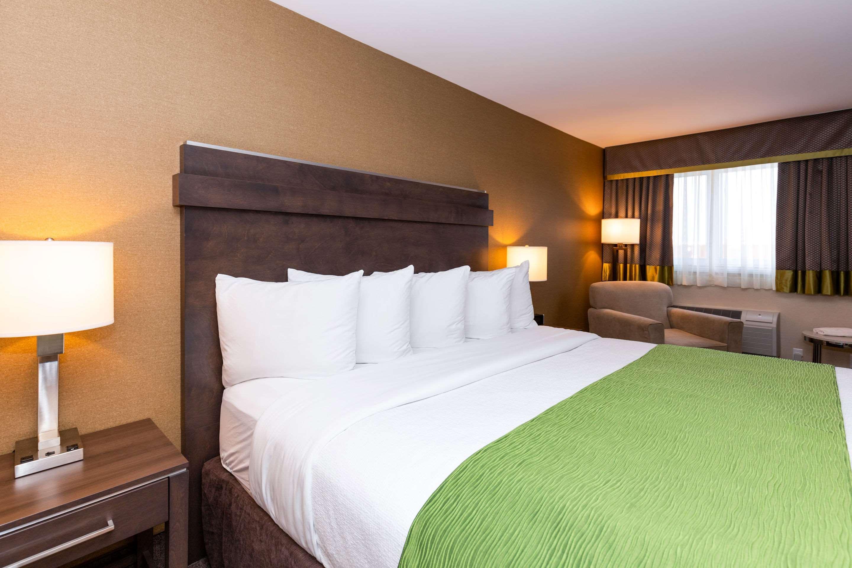 Quality Inn & Suites マタン エクステリア 写真