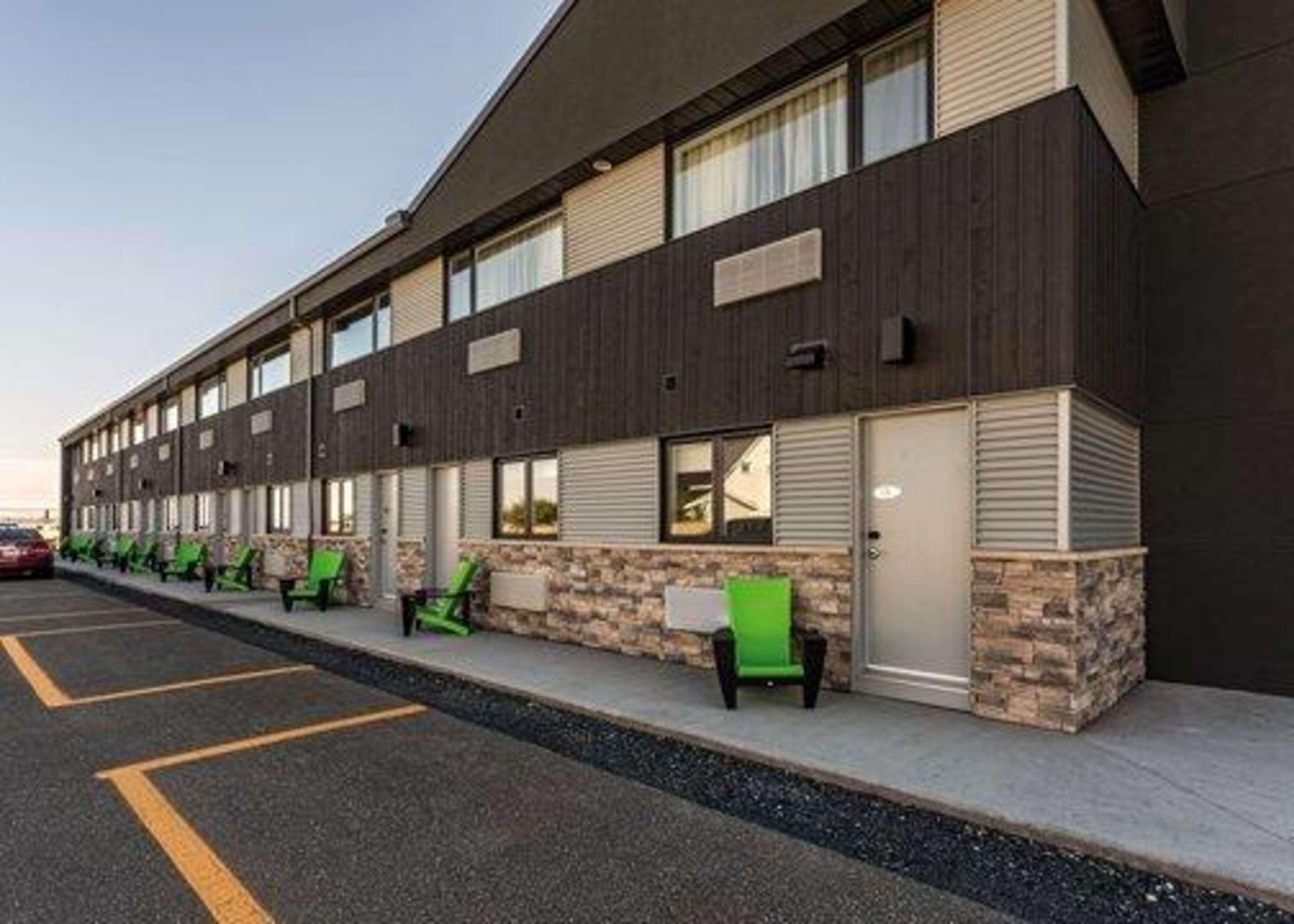 Quality Inn & Suites マタン エクステリア 写真