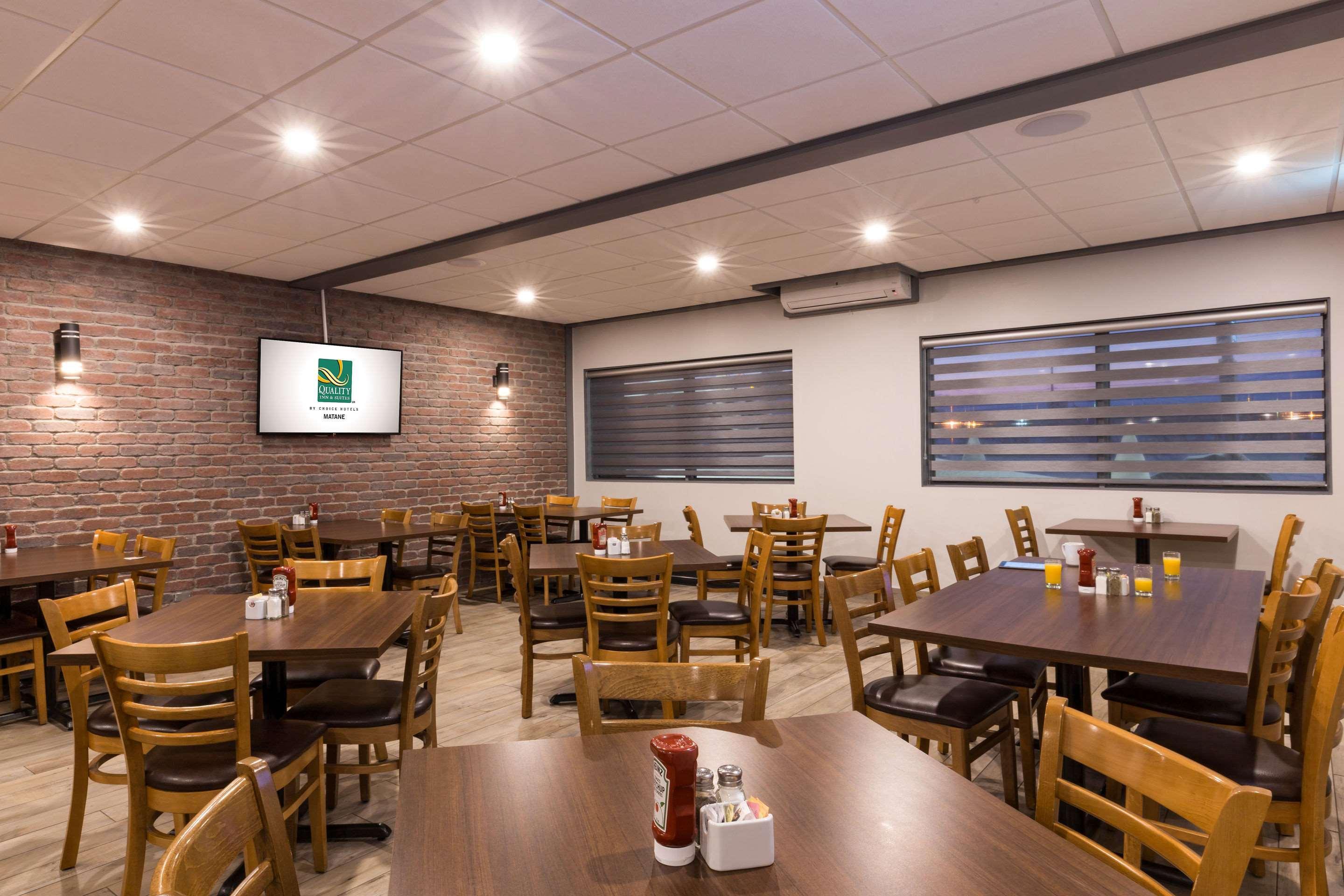 Quality Inn & Suites マタン エクステリア 写真